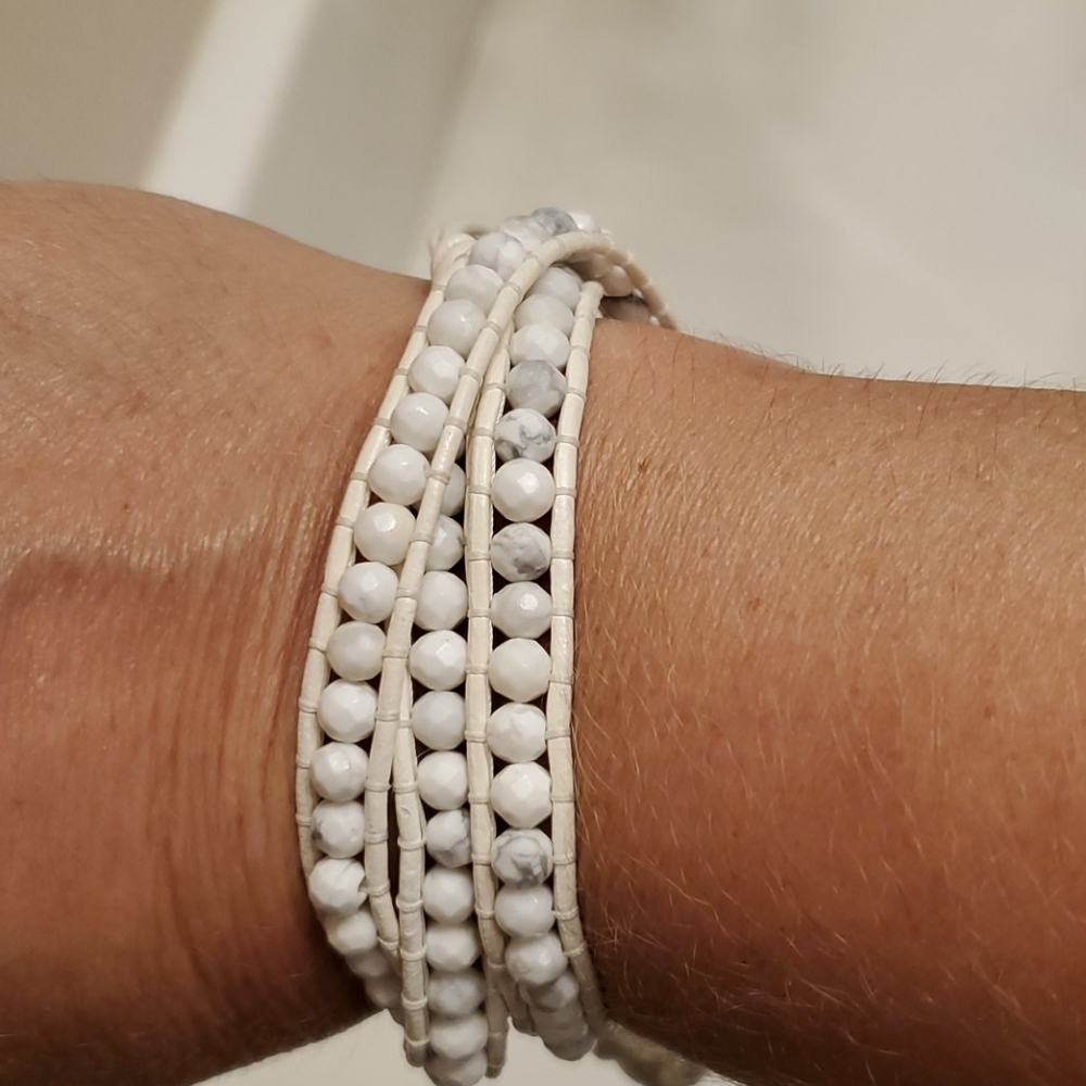 Leather and bead adjustable bracelet